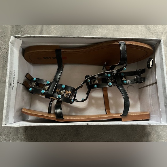 Hot Kiss Black Beaded and Studded Flat Sandals New with Box - Picture 2 of 16